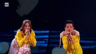 Consuelo e Alessandra cantano "It's oh so quiet" - The Voice Generations 19/04/2024 - RaiPlay