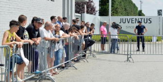 Juve: primo allenamento a porte chiuse