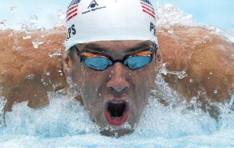 Rio: Phelps strappa l'ennesimo record