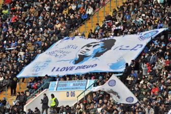 Maradona, oggi di nuovo giocatore Napoli