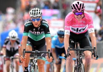 Giro: corsa neutralizzata dopo 3 tornate