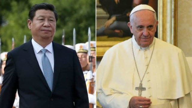 A sinistra il Presidente della repubblica Popolare Cinese, Xi Jinping. A destra Papa Francesco