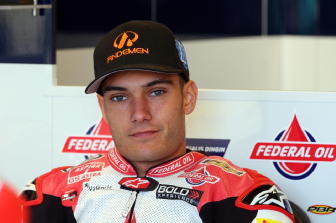 A Jerez la pole della Moto2 a Navarro