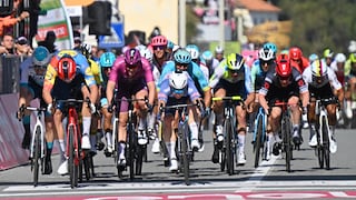 Giro d'Italia 2024 - 4a tappa - Ultimo Km: Ganna prova l'allungo finale - 07 05 2024 - RaiPlay