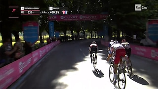 Giro d'Italia 2024 - 5a tappa - Ultimo Km: la fuga arriva al traguardo - 08 05 2024 - RaiPlay