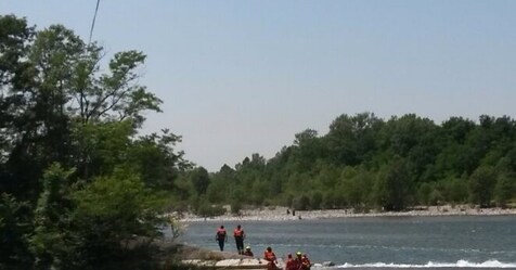 Morta una bambina di 8 anni caduta nel fiume Secchia. Si cerca la ...