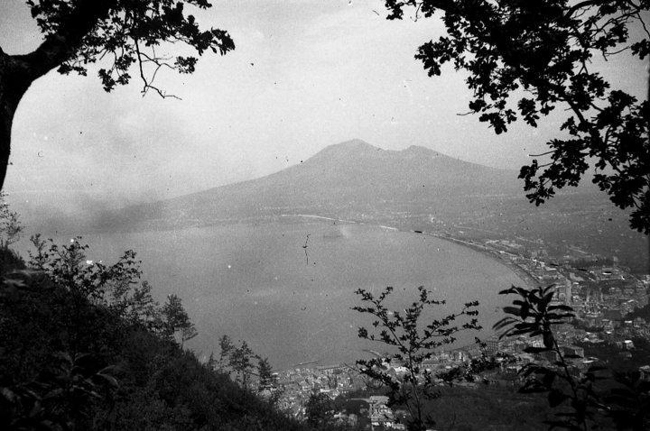 Il mare non bagna Napoli