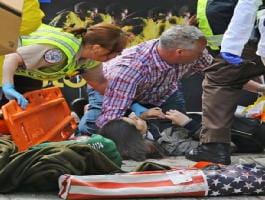 Bombe alla maratona di Boston Due morti 100 feriti. Obama: "Aperte tutte le ipotesi"