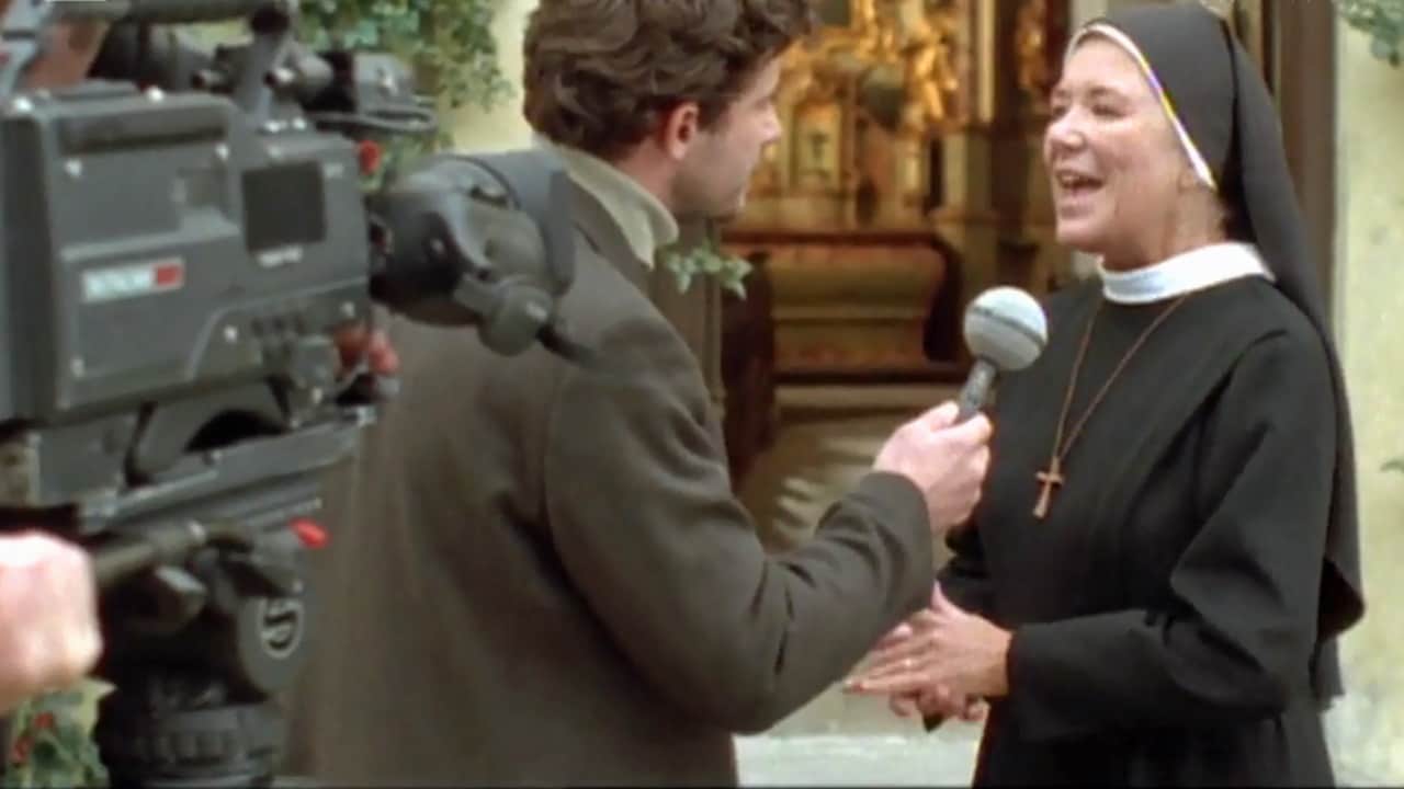 Rai 2 Un ciclone in convento S1E10 - Scelte