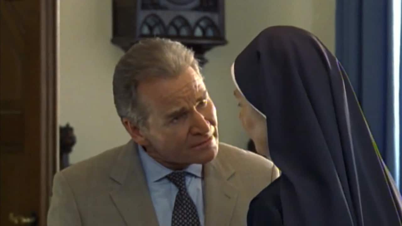 Rai 2 Un ciclone in convento S2E1 - Il capo sono io