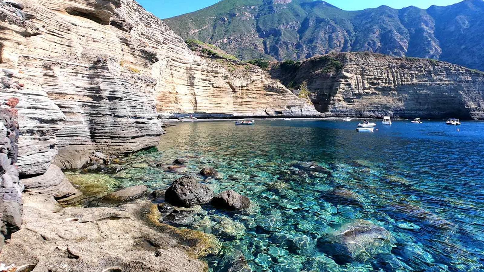 Di Là Dal Fiume E Tra Gli Alberi Rai5
