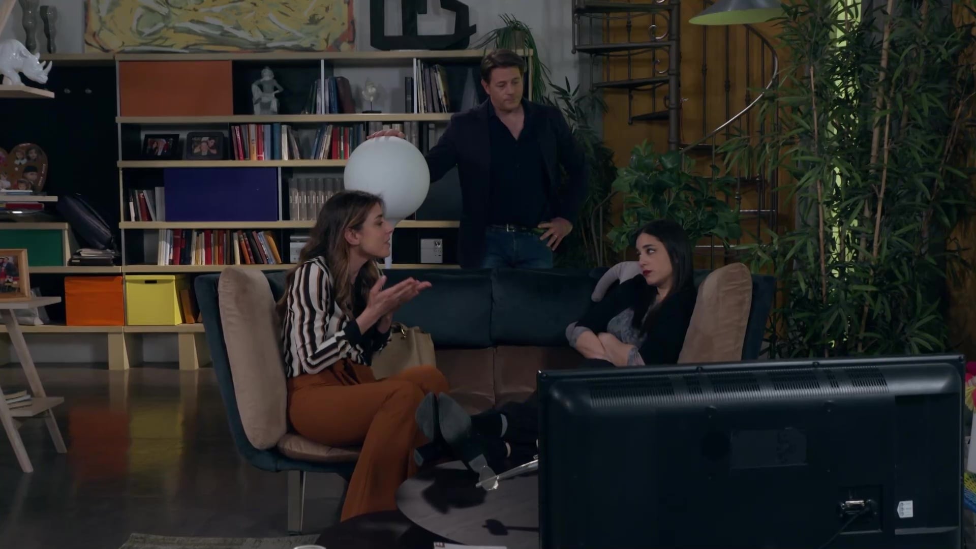 Rai Premium Un posto al sole - Puntata del 10/06/2025 EP6717