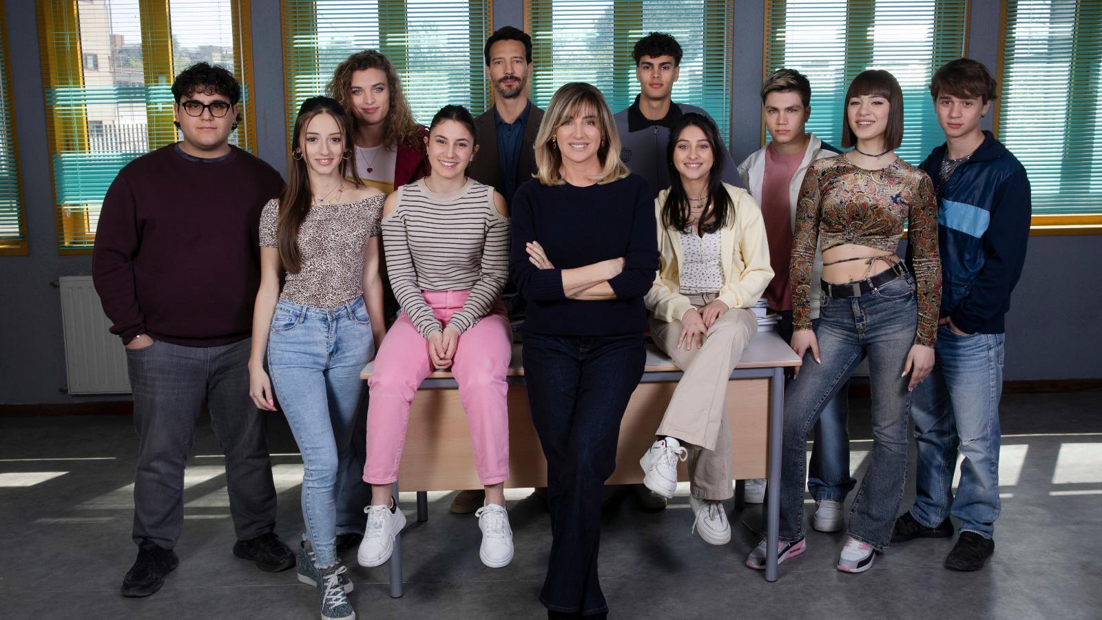 Luisa Ranieri è "La Preside" - RAI Ufficio Stampa