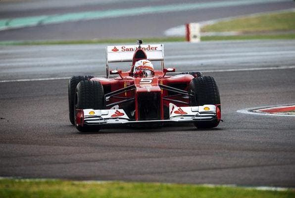 Ferrari, Sebastian Vettel sempre più stregato dalla rossa (FOTO ...