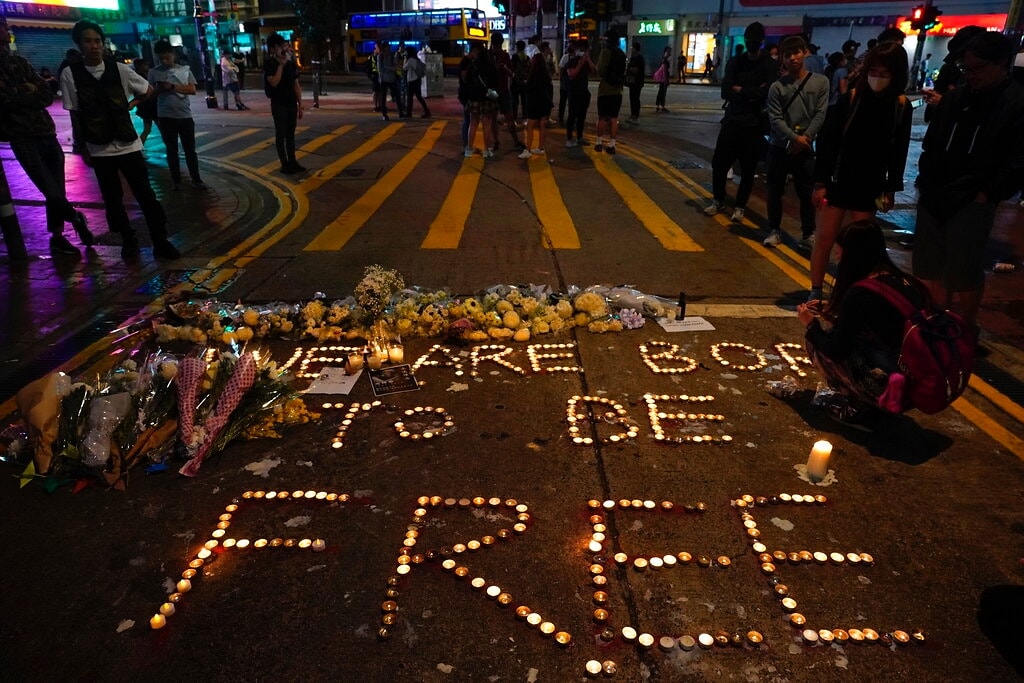 Hong Kong. Veglie e proteste dopo la morte dello studente, prima