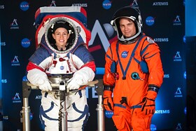 La Nasa presenta le nuove tute spaziali pensate per la Luna - photogallery  - Rai News